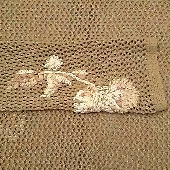 🎁 NWOT Gorgeous Sweater from Boutique in Curacao, Never Worn - Picture 9 of 13